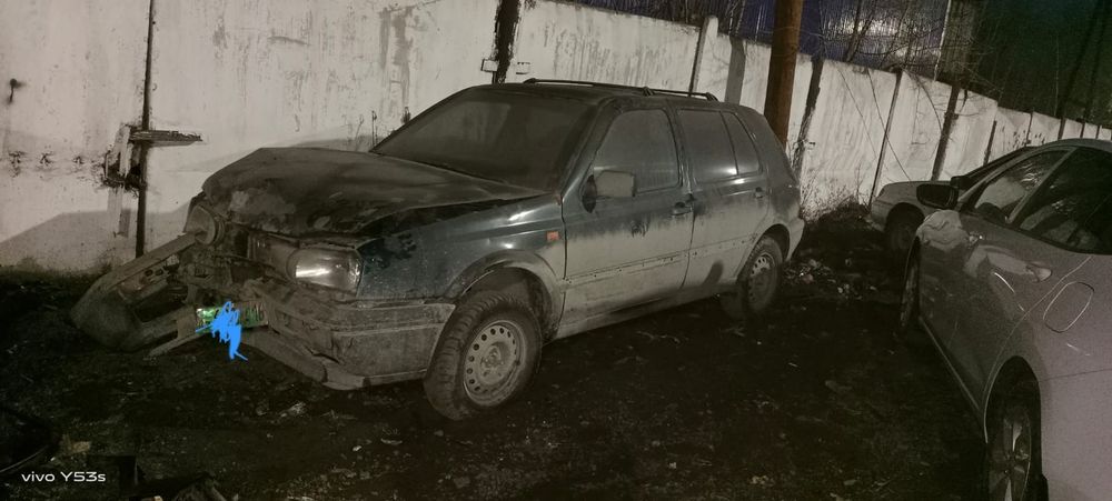 Гольф 3 объем 1.8 по болтам