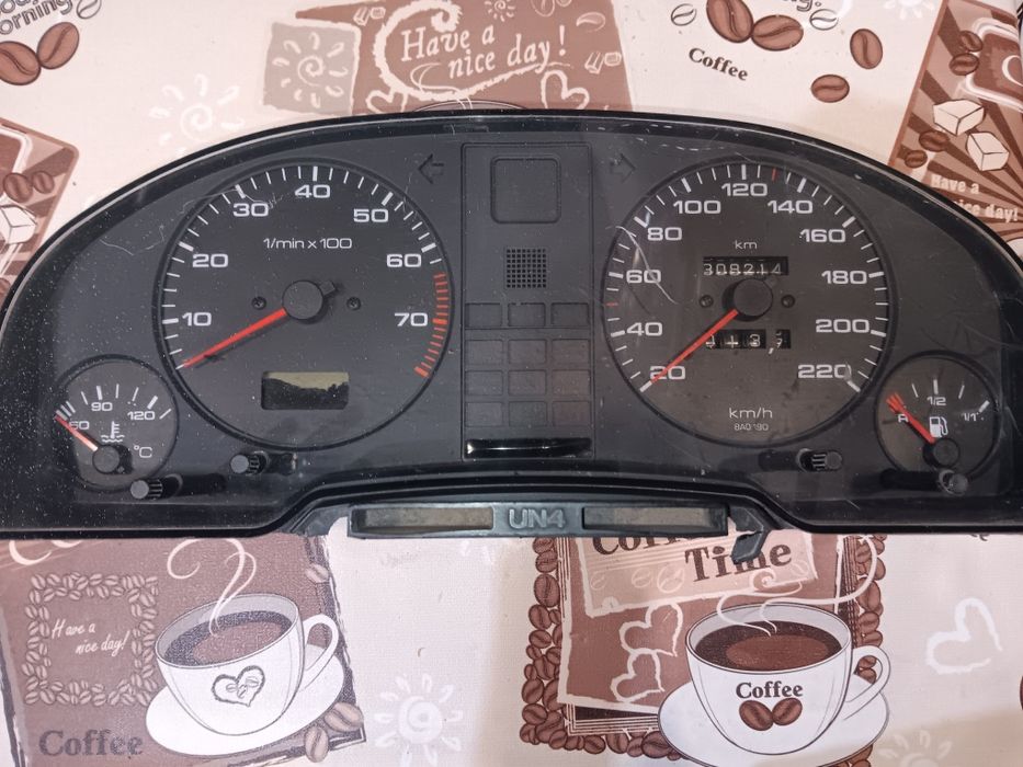 Километражно табло за Ауди 80 Б3-Б4