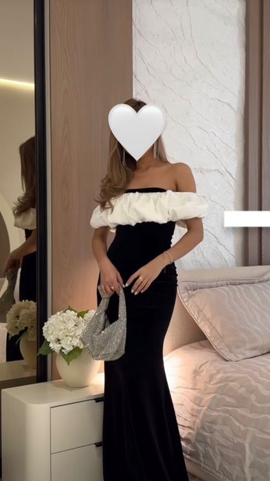 Женская одежда платья