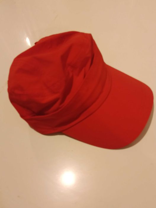 Șapcă roșie unisex