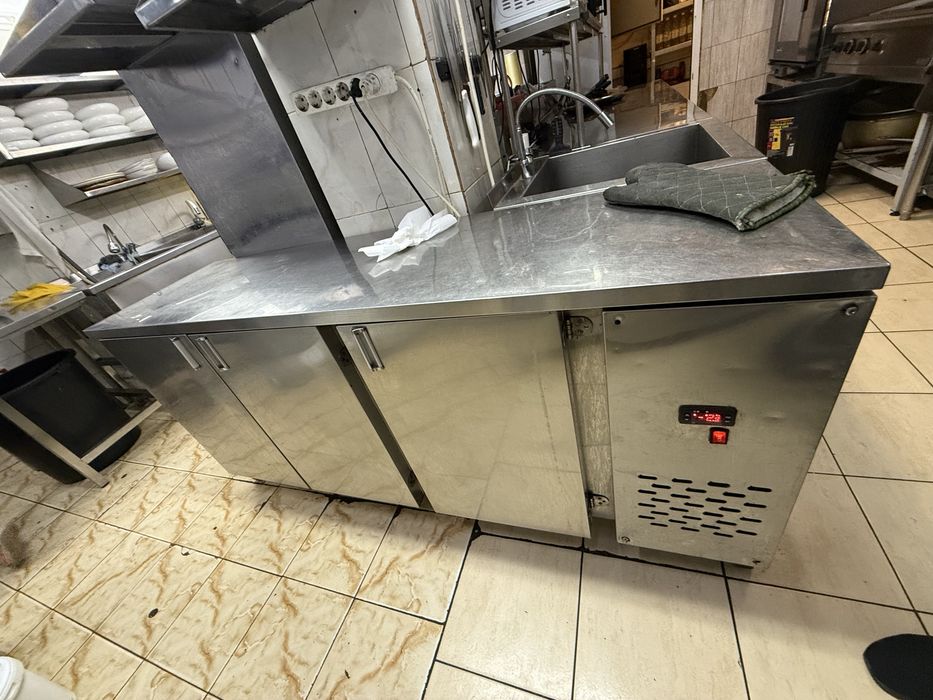 Столы холодильники