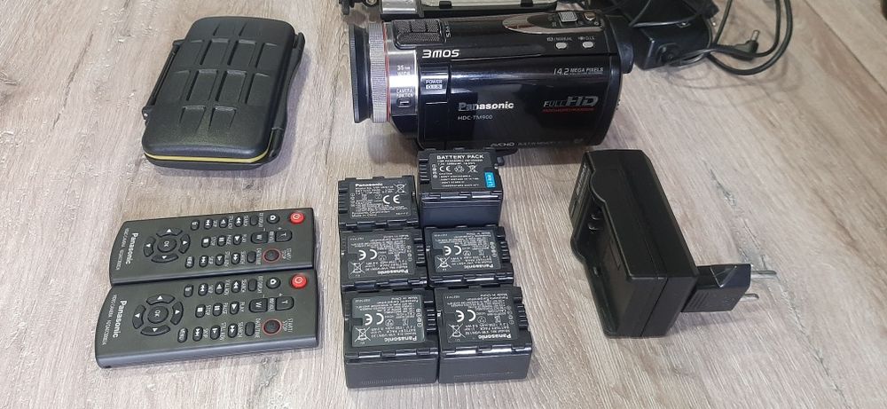 Продам Panasonic TM900