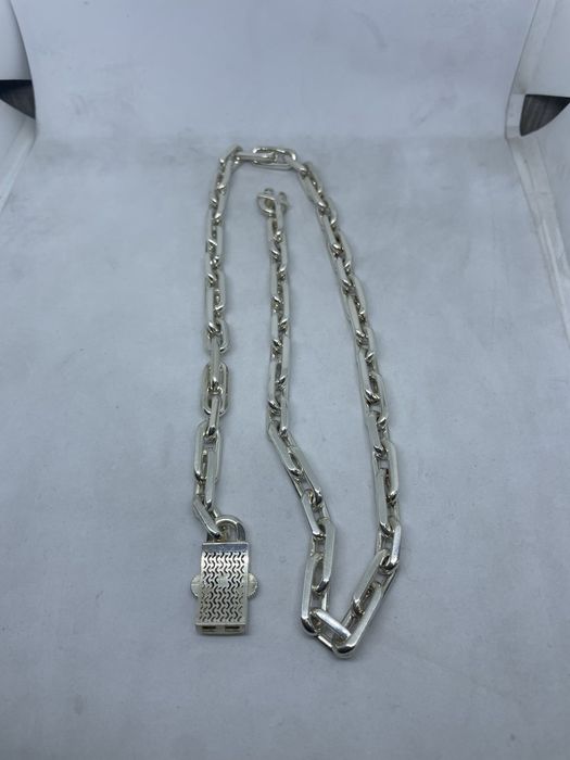 Продам серебро трос 925 пробы вес 135 грамм длина 60 см Трос новый.