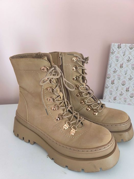 Дамски боти DeeZee