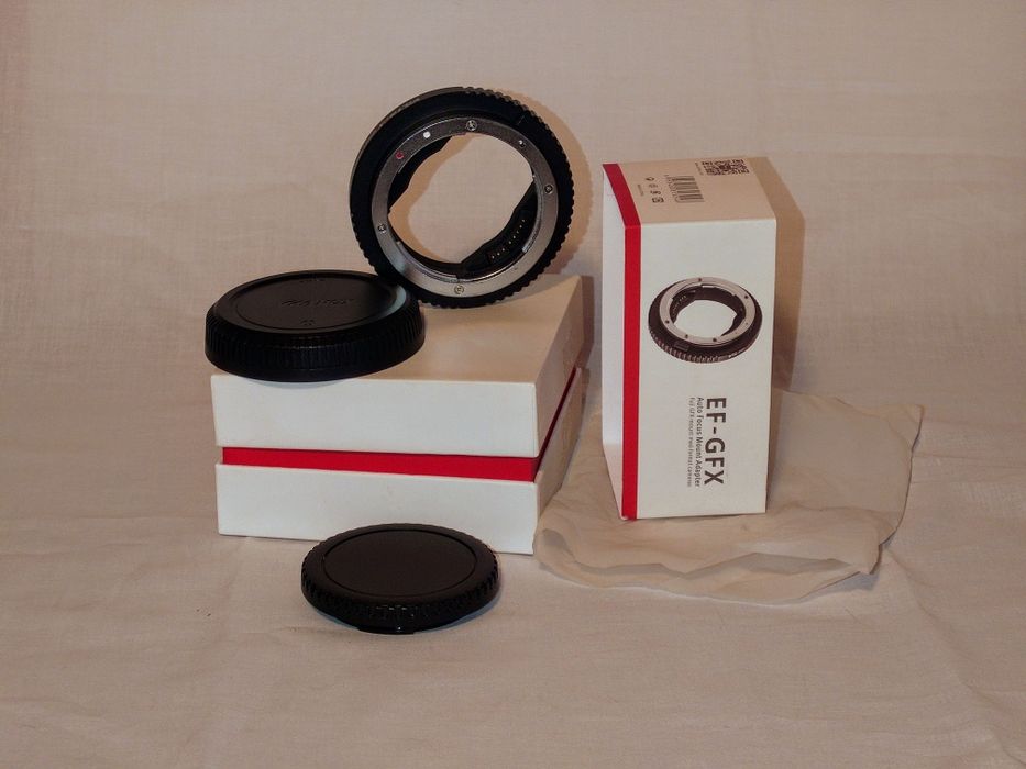 Adaptoare: EF-GFX cu autofocus + PL-GFX