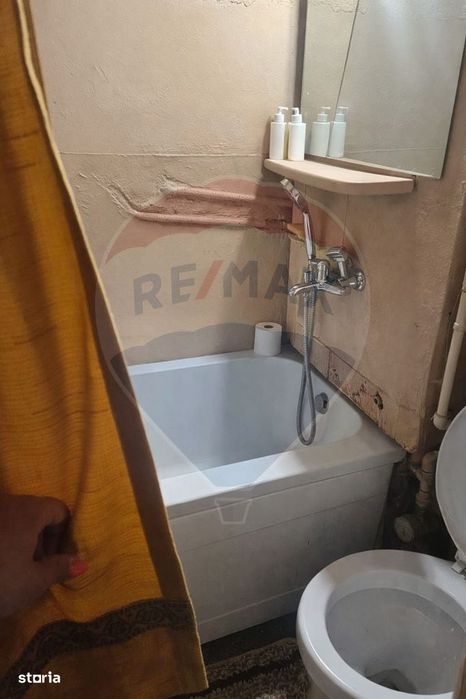 Garsoniera la etajul 3 in Cuza Voda