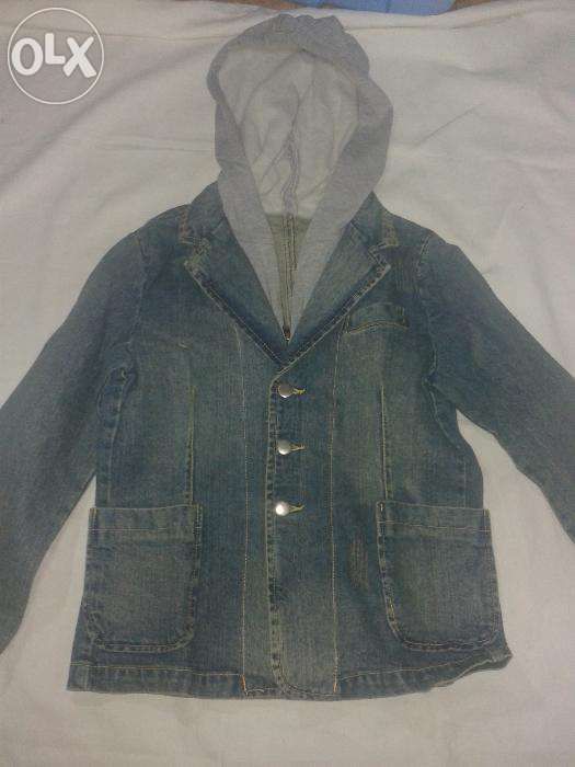 Geaca dama blugi Quelle cu gluga-5 lei transportul