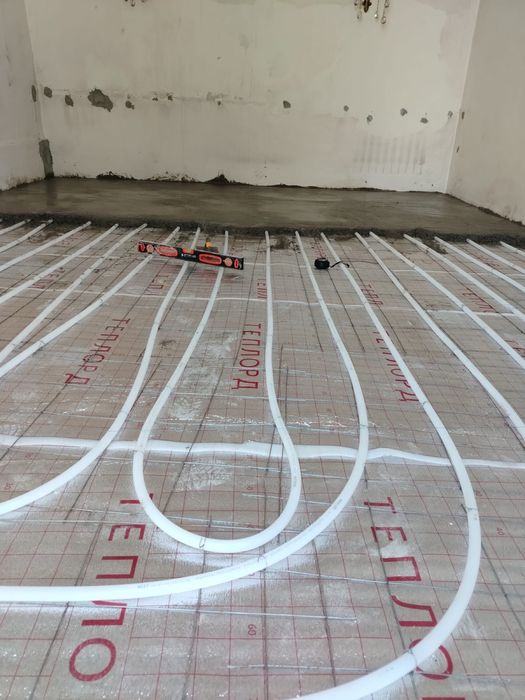 Штукатурка,стяжка,траншеи