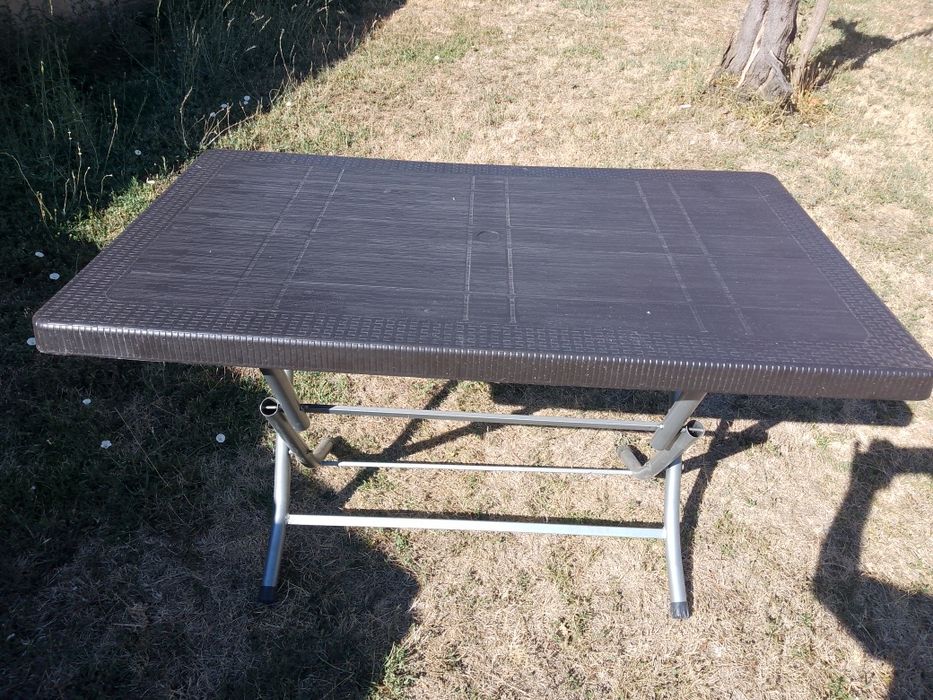 градински столове и маси