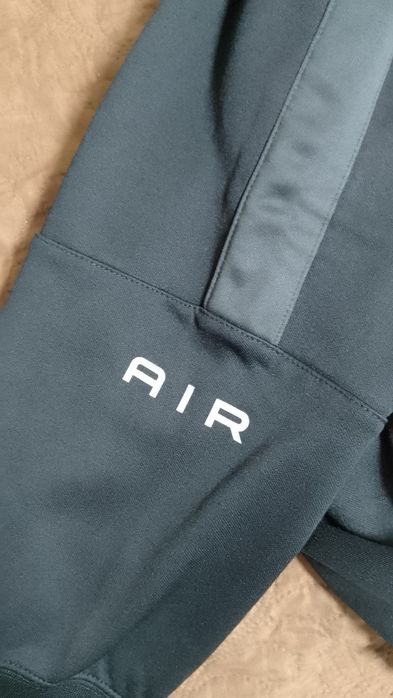 Чисто нови долнища