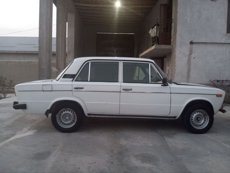 Jiguli sotiladi 
Narxi 15mln kelishiladi
Yili 88 
100 talik metani bor