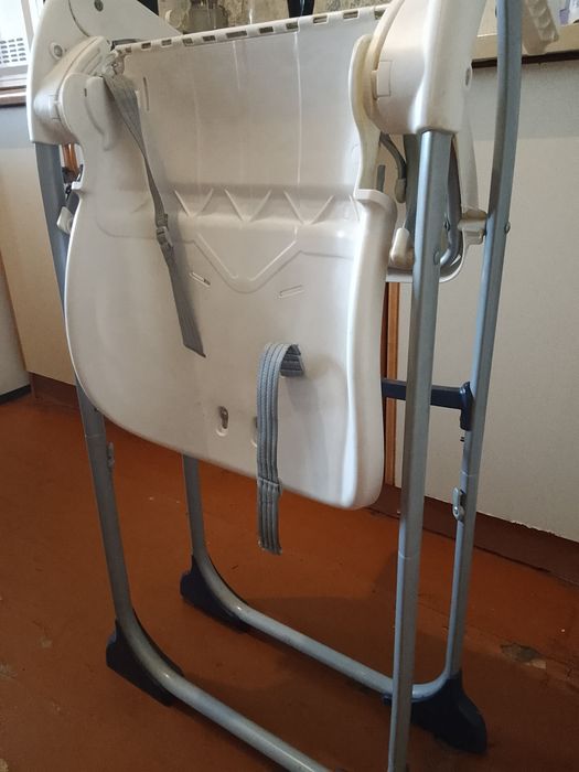 Продам детский стульчик для кормления