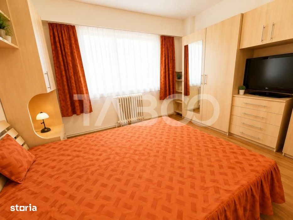 Apartament decomandat de inchiriat 3 camere 2 bai Mihai Viteazul