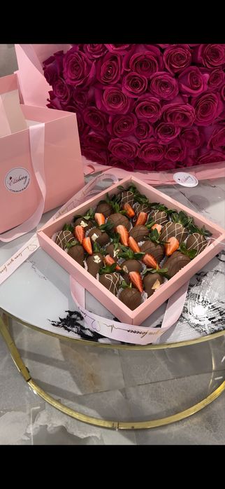 Продам коробки с пакетом набор