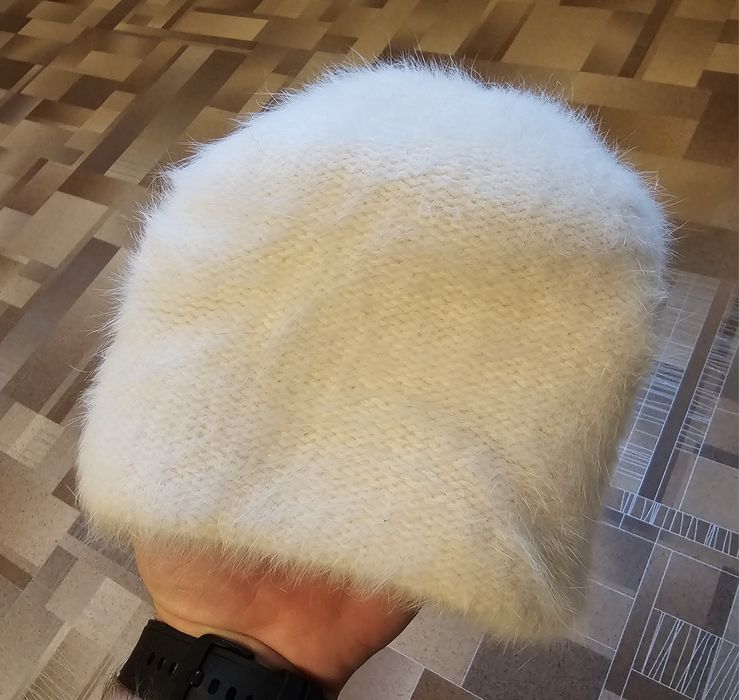 Продам женскую шапку laPlanda
