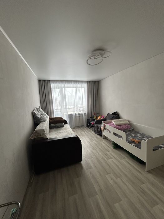 продам квартиру на 4-м районе