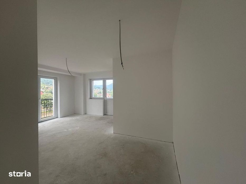 Apartament cu 3 camere, etaj 4 din 5 cu lift, bloc nou