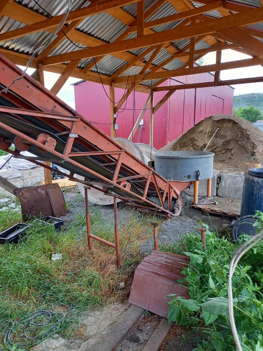 Вибропресс для производства брусчатки