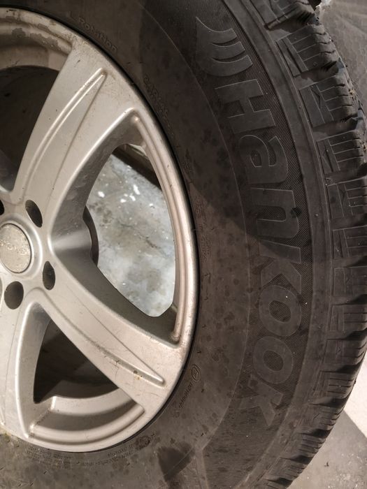 Продам шины Hankook  с дисками.
