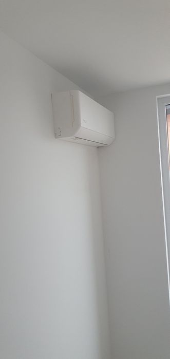 Montaj aer condiționat, igienizarea, încărcare freon, reparații