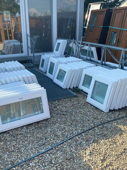 ferestre termopan albe noi 300 lei