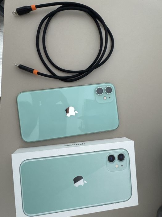 iPhone 11 хорошое состояние,77 акб