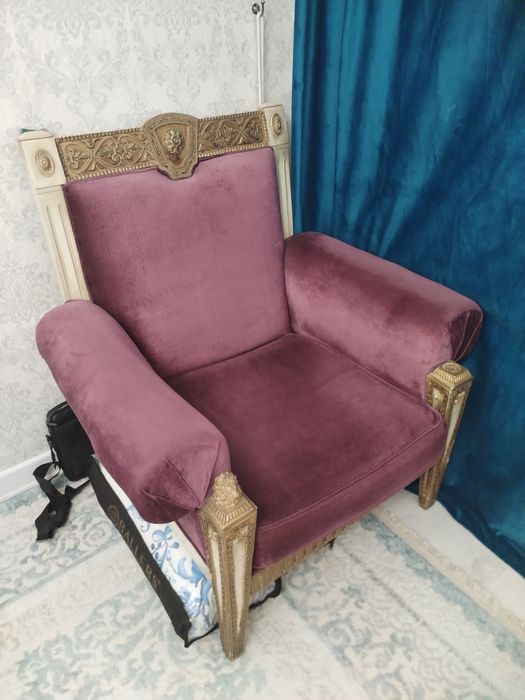 Кресло 1 штук красивый