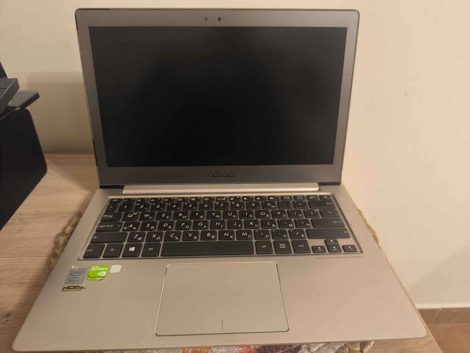 Лаптоп Asus 14" със зарядно