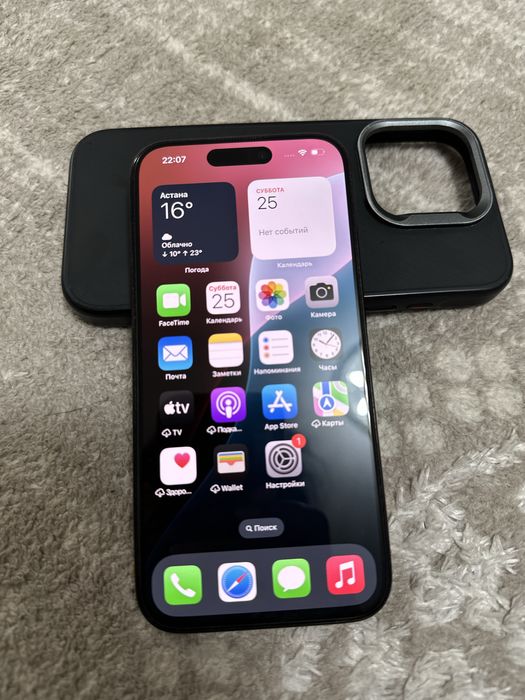 Срочно продам Айфон 15 про