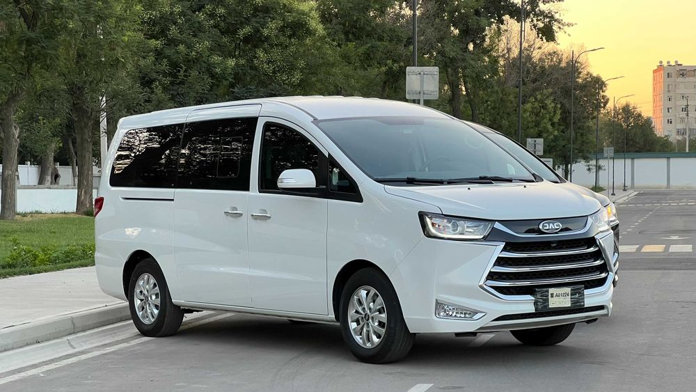 Yalangoch Emma Uotson fotosuratlari soxta