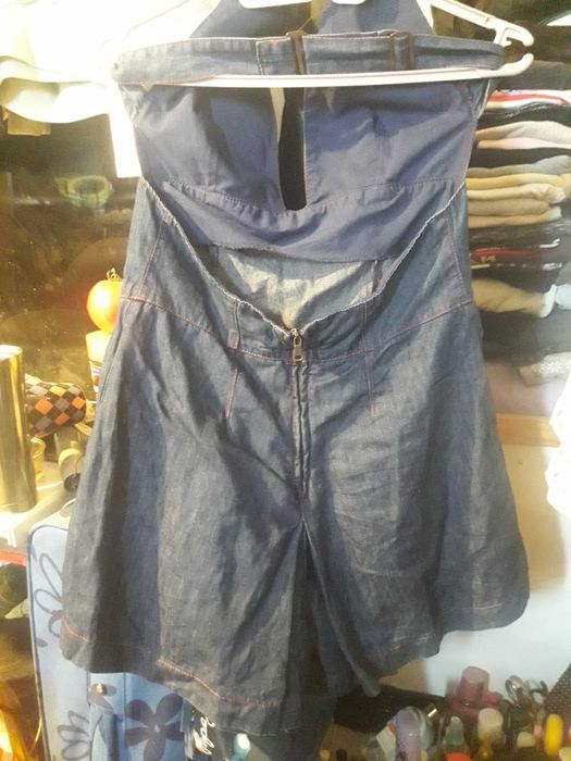 Продавам дънкова пола-панталон Sisley