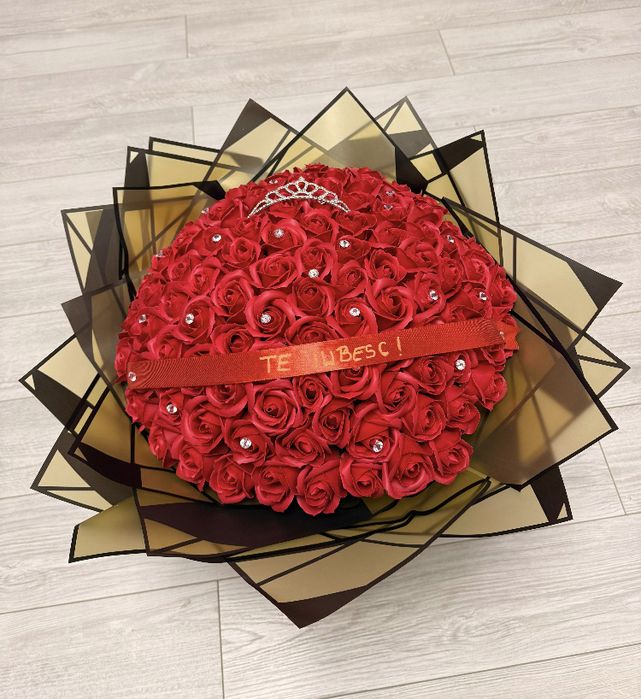 Buchet roz din trandafiri de sapun