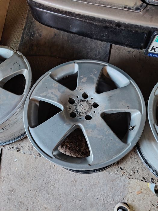 Продам диски  на мерс