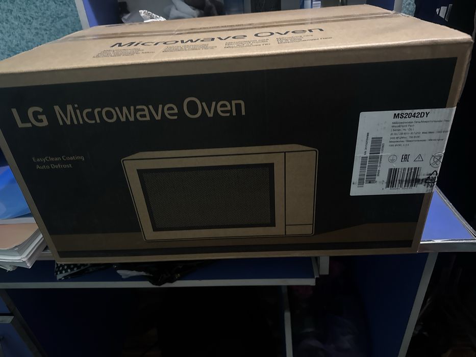Lg modeli mikrovalnovka yengi karobka ochilmagan xali