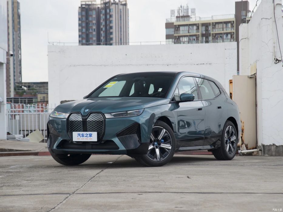 BMW IX xDrive 40 под закза от Terra Auto