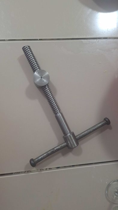 Surub si piulita menghina din otel