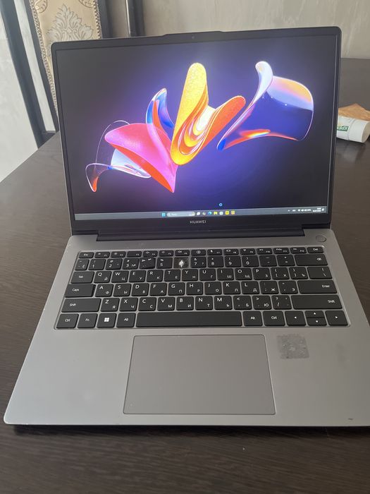 Huawei matebook d14