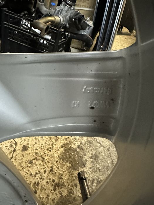 1бр оригинална джанта Vw passat golf Cc 3AA601025E 17” Et47 J7.5