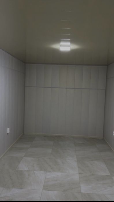 нотурар бино сотилади (магазин  офес кафе цех ) 3 метир йулгача масофа