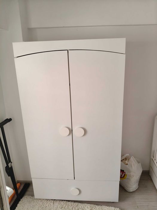 Vând mobilier complet pentru cameră copii și bebe