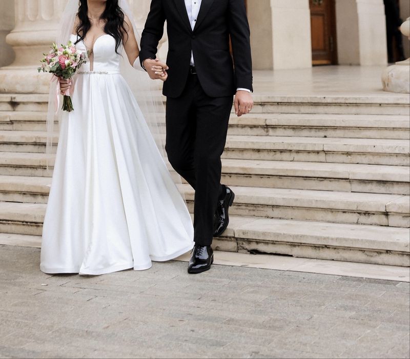 Rochie de mireasa La mode Toujours + voal + manusi