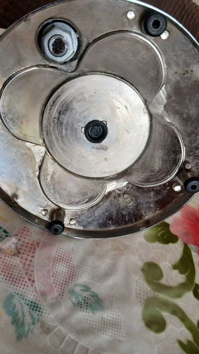 Соковыжималка, пресс ручного действия