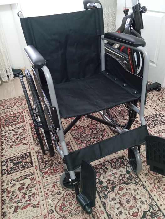 Коляска для передвижения