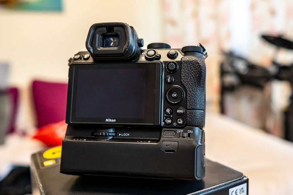 NIKON Z5 NOU,conditie excelenta