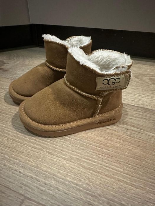 Продам детские зимние ботинки