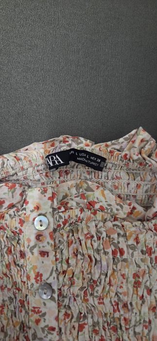 Bluza Zara,marimea L stare foarte buna