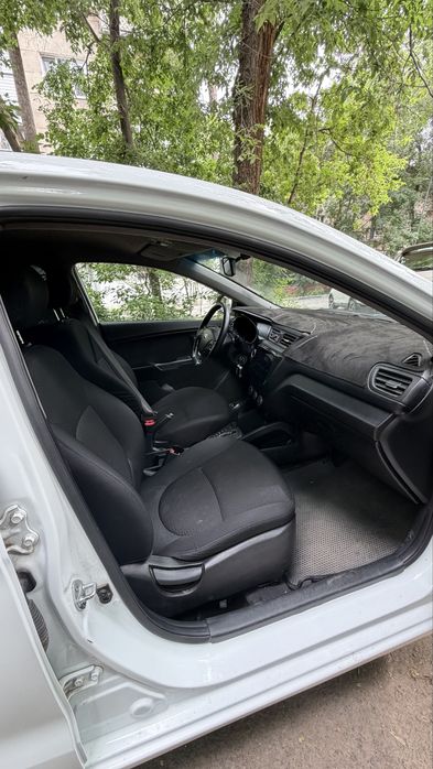 Kia Rio  2015 год  с пробегом