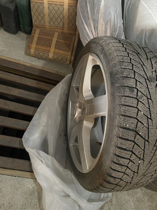 Диски вместе шинами