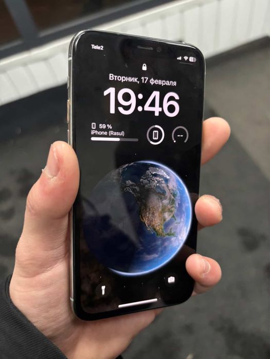 Продам айфон 11 про