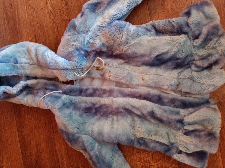 Продам шубу, голубая